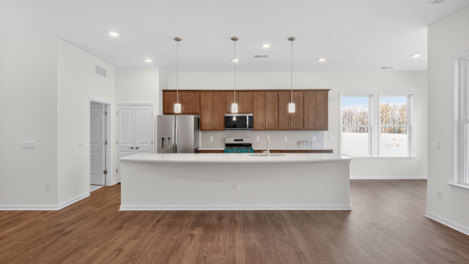 Kitchen with quartz counters