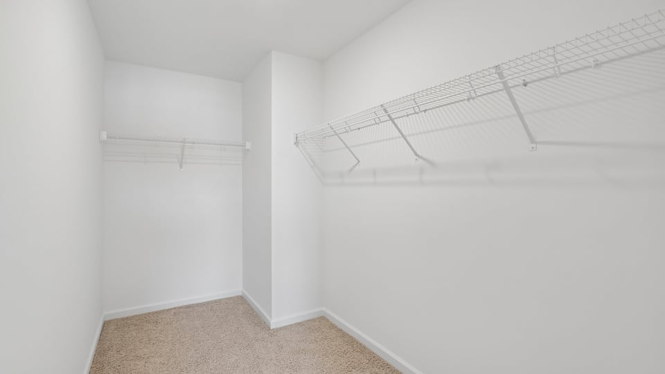 walkin closet with wire shelving