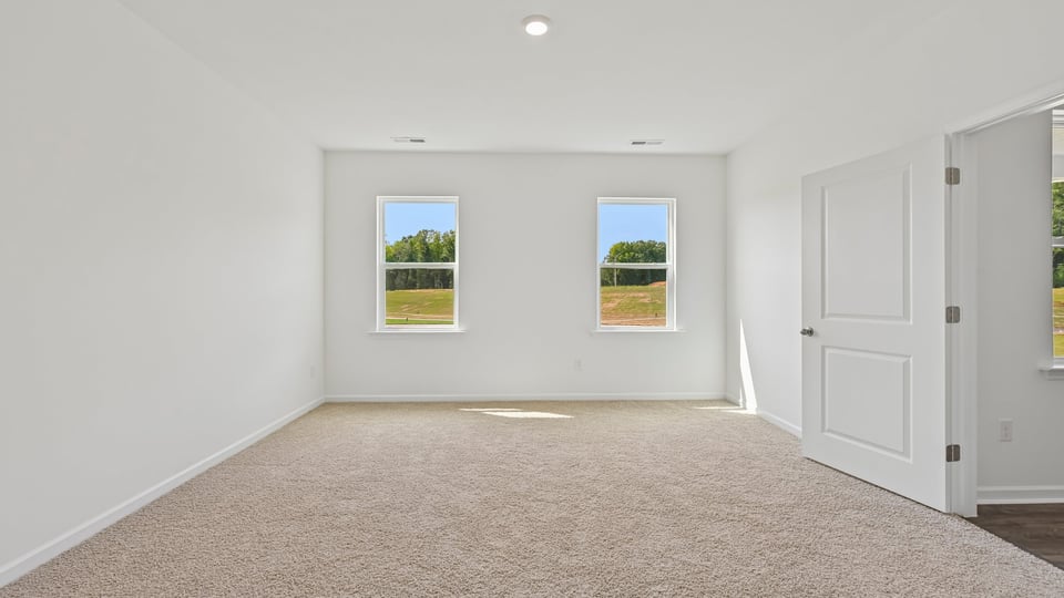 bedroom with carpet flooring