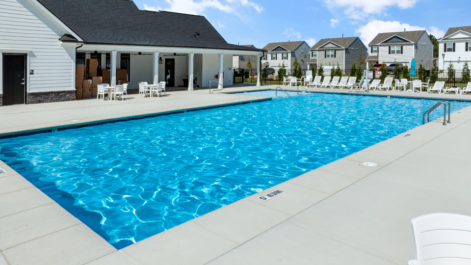 laural oaks community pool