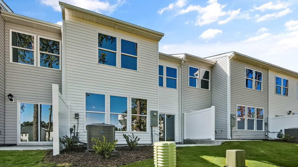 * Photos are not of actual home or interior features and are representative of floor plan only. *