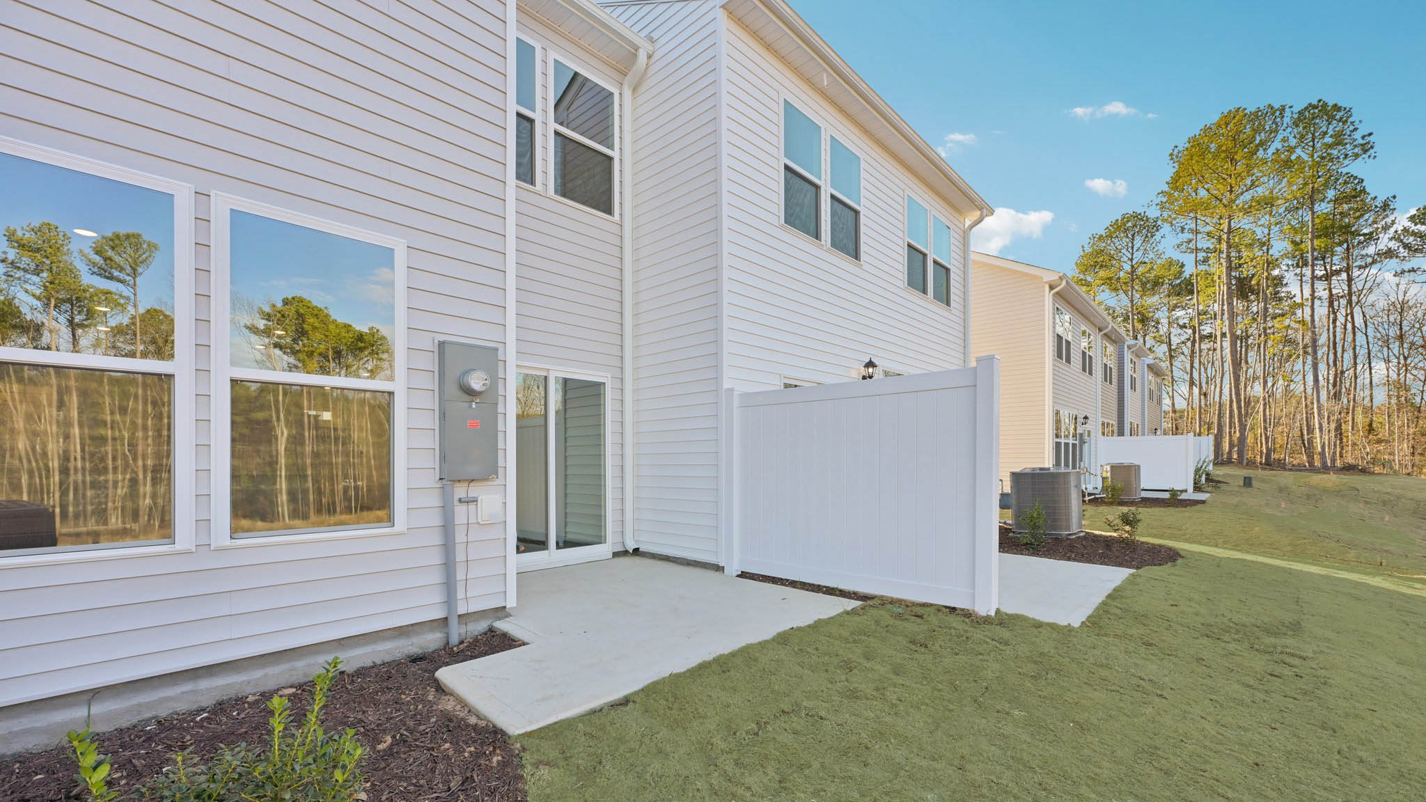 REAR PATIO
