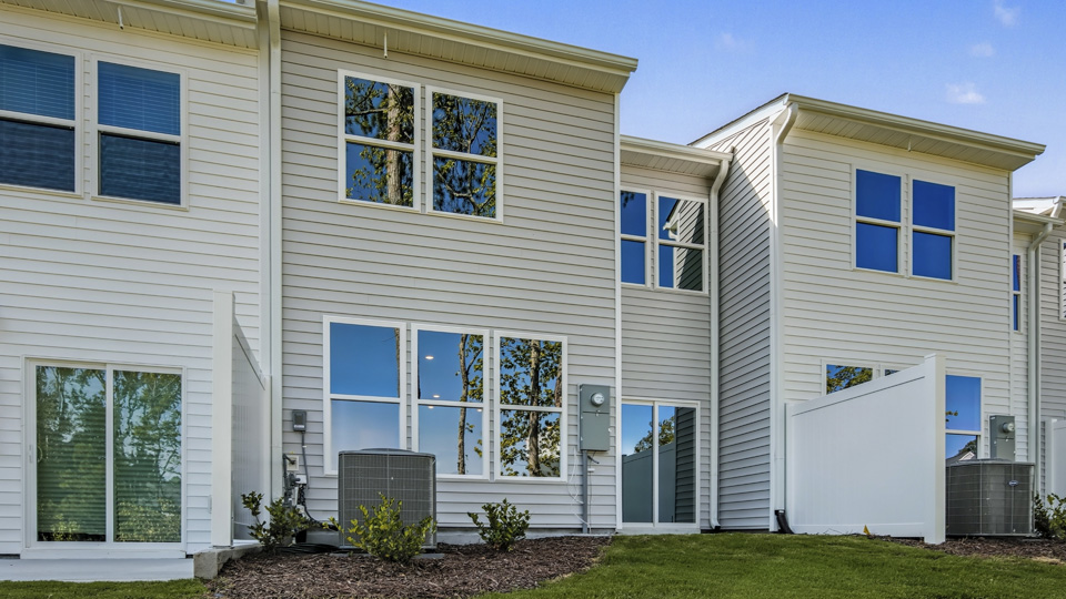 * Photos are not of actual home or interior features and are representative of floor plan only. *