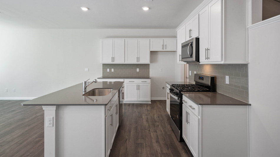 Kitchen with quartz counters