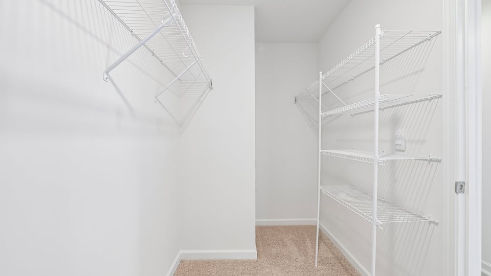 walkin closet with wire shelving