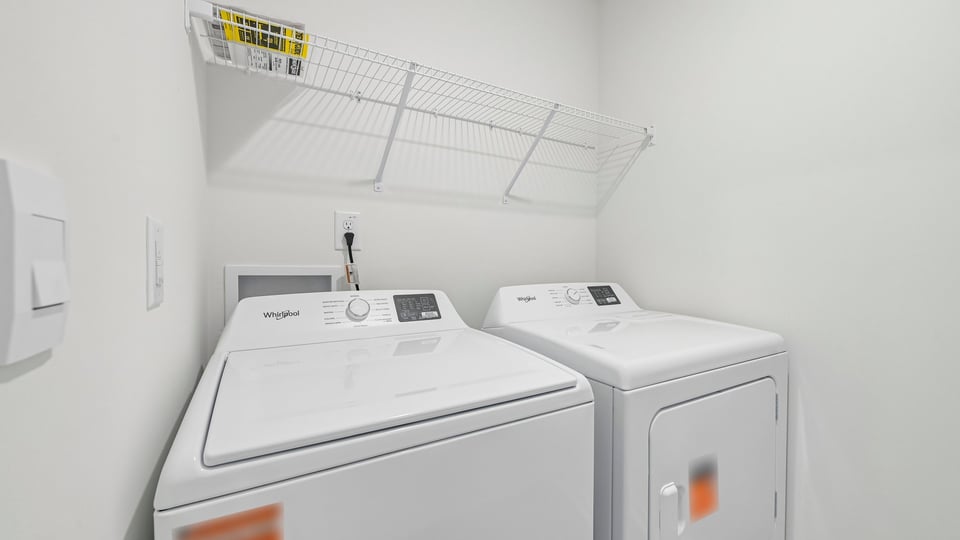 laundry room with washer and dryer hookups
