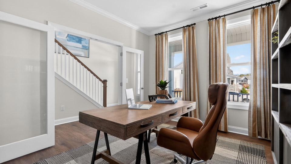 Dining/Office