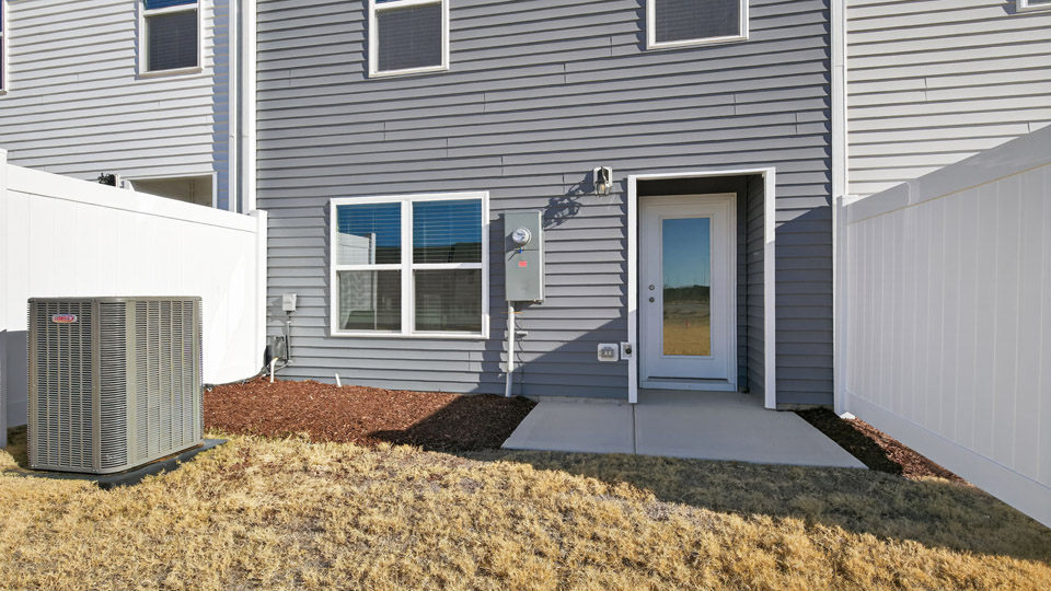 Back exterior, Pearson A3