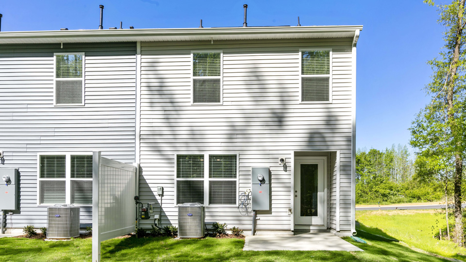 Back exterior, Pearson A5