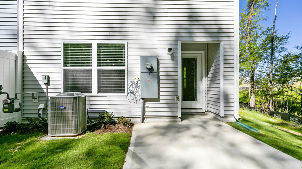 Back exterior, Pearson A5