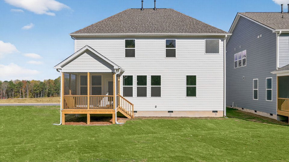 * Photos are not of actual home or interior features and are representative of floor plan only. *