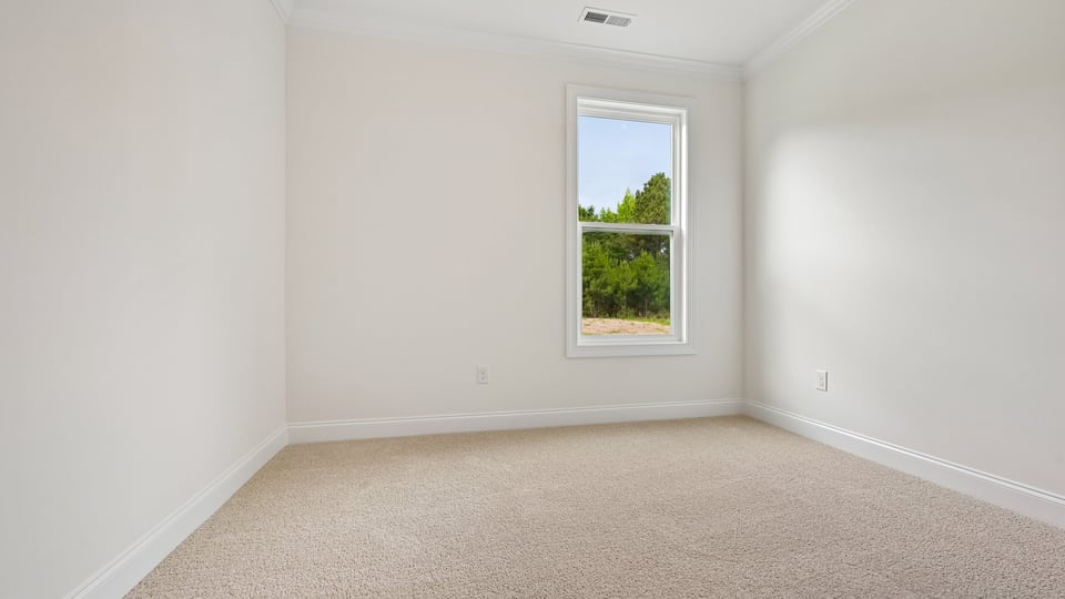 bedroom with carpet flooring