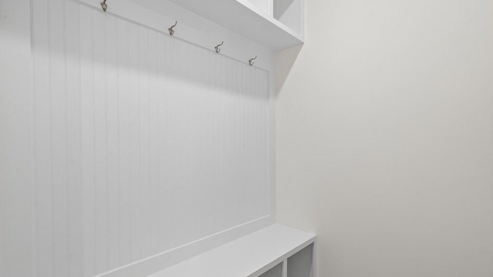 mudbench with cubbies and hooks