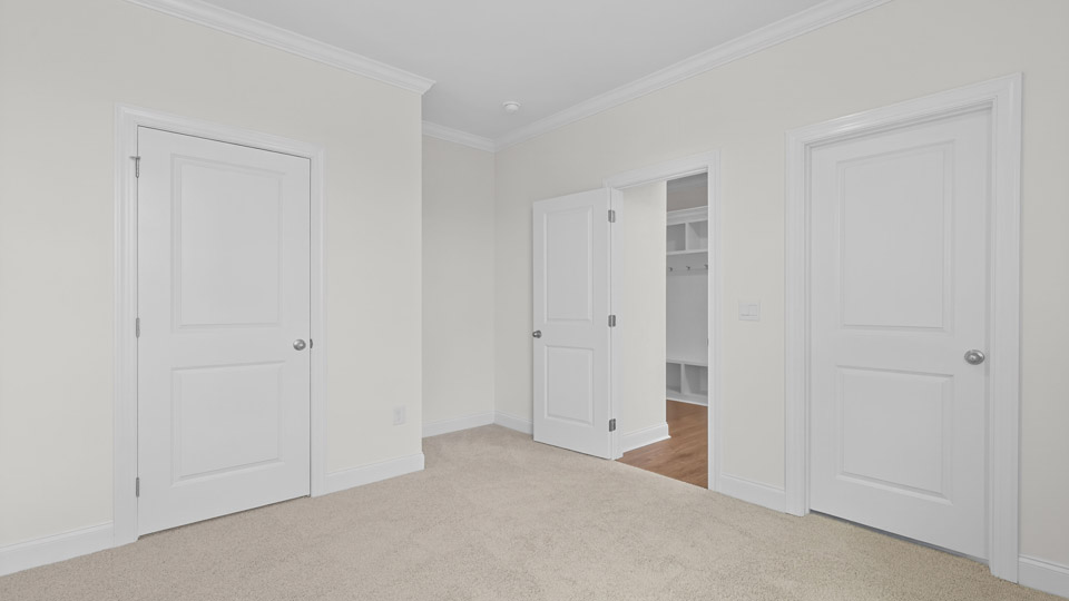 bedroom with carpet flooring