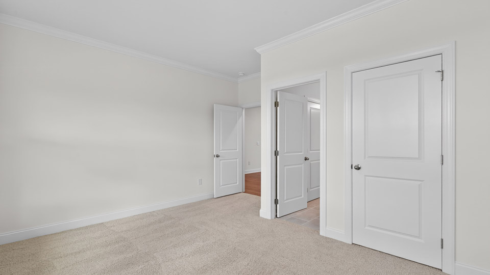 bedroom with carpet flooring