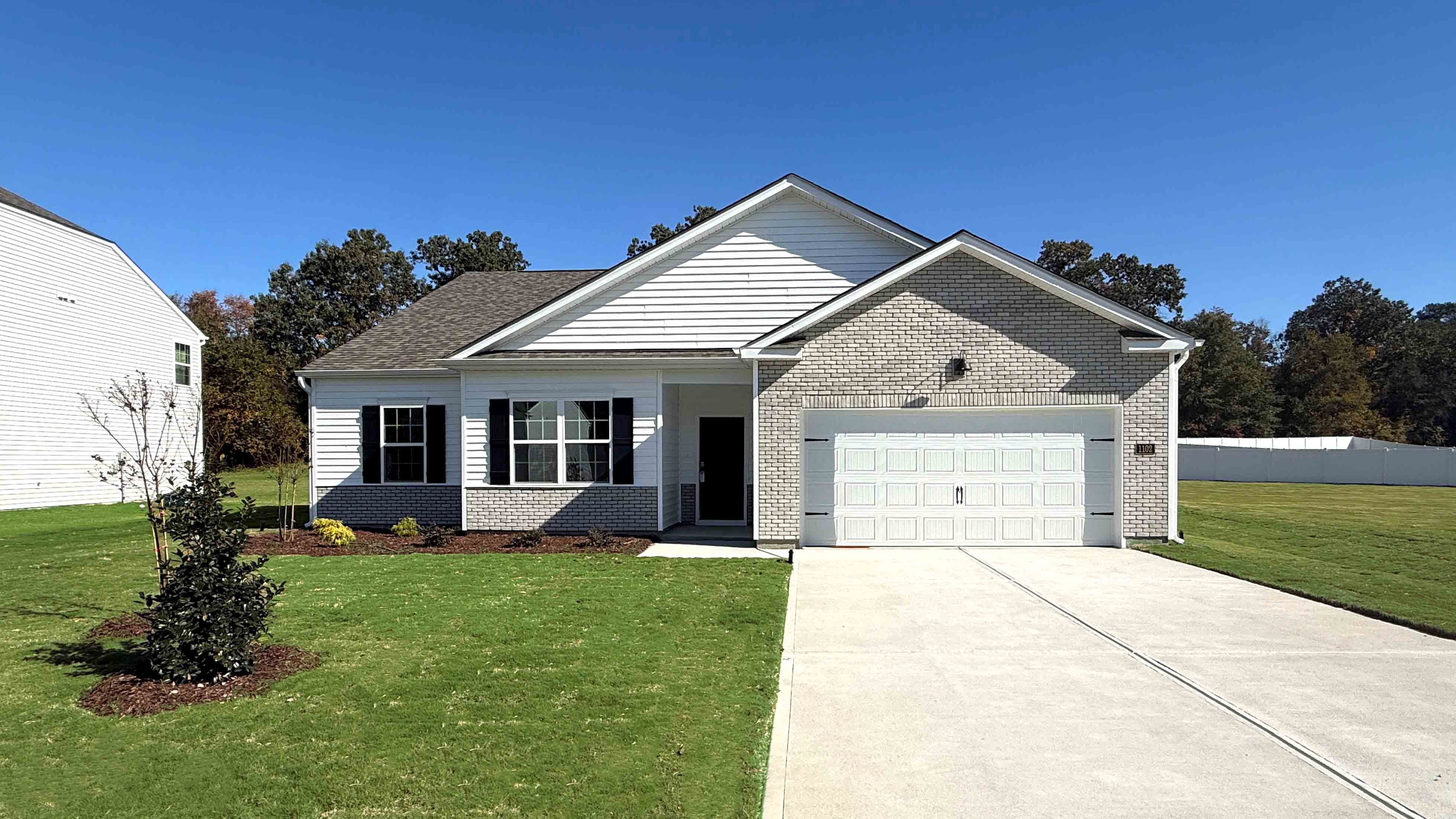 1102 Shoreline Drive exterior