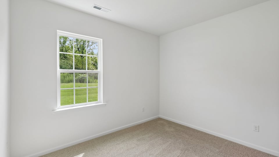 bedroom with carpet flooring
