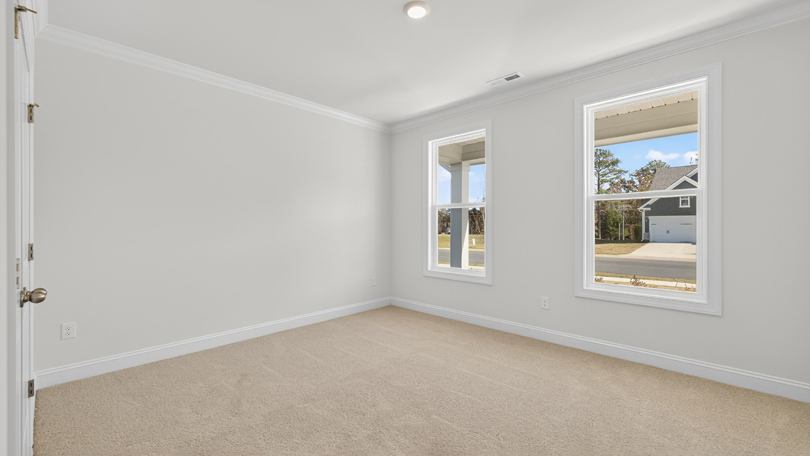 bedroom with carpet flooring