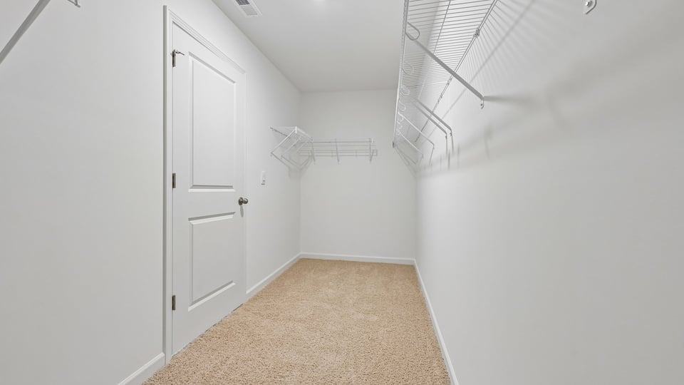 walkin closet with wire shelving
