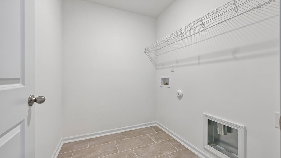 laundry room with washer and dryer hookups
