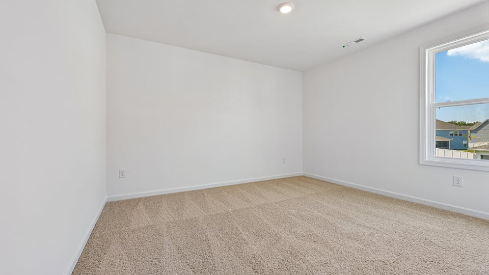 bedroom with carpet flooring