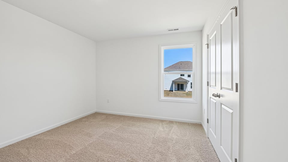 bedroom with carpet flooring