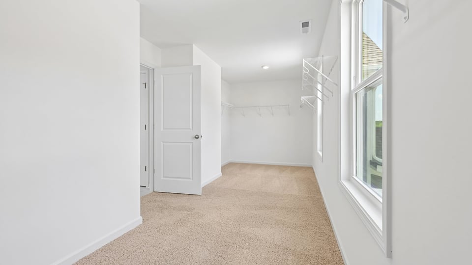 walkin closet with wire shelving