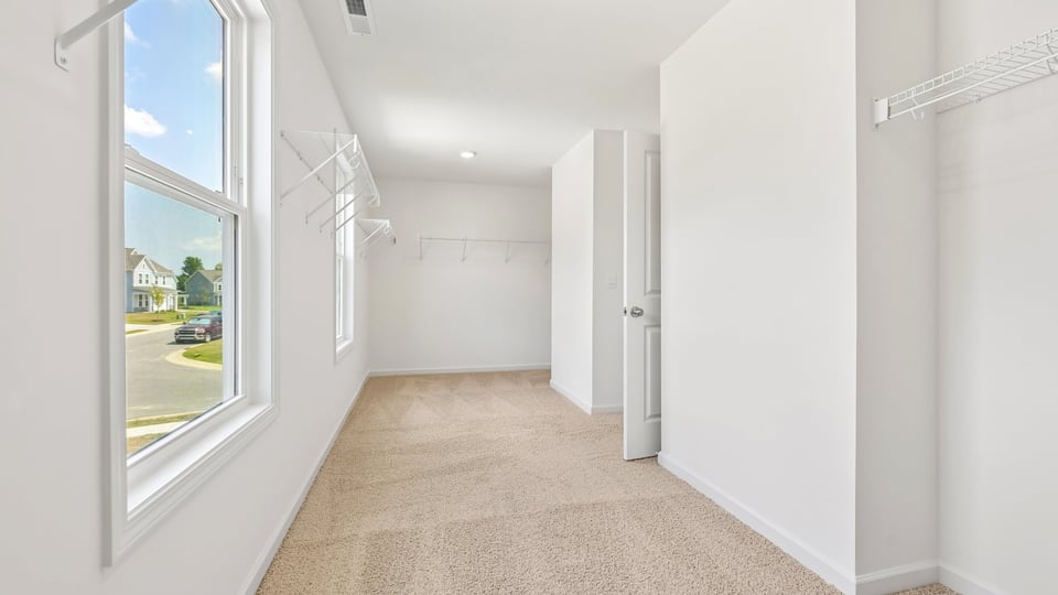 walkin closet with wire shelving