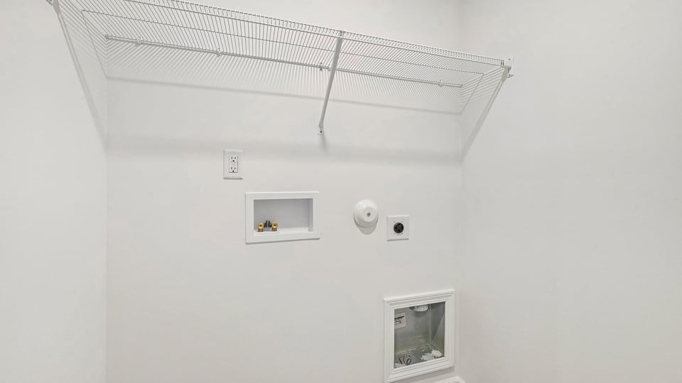 laundry room with washer and dryer hookups
