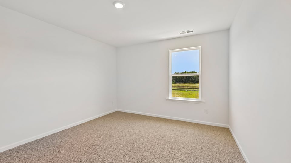 bedroom with carpet flooring