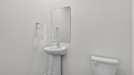 half bath with single pedestal sink
