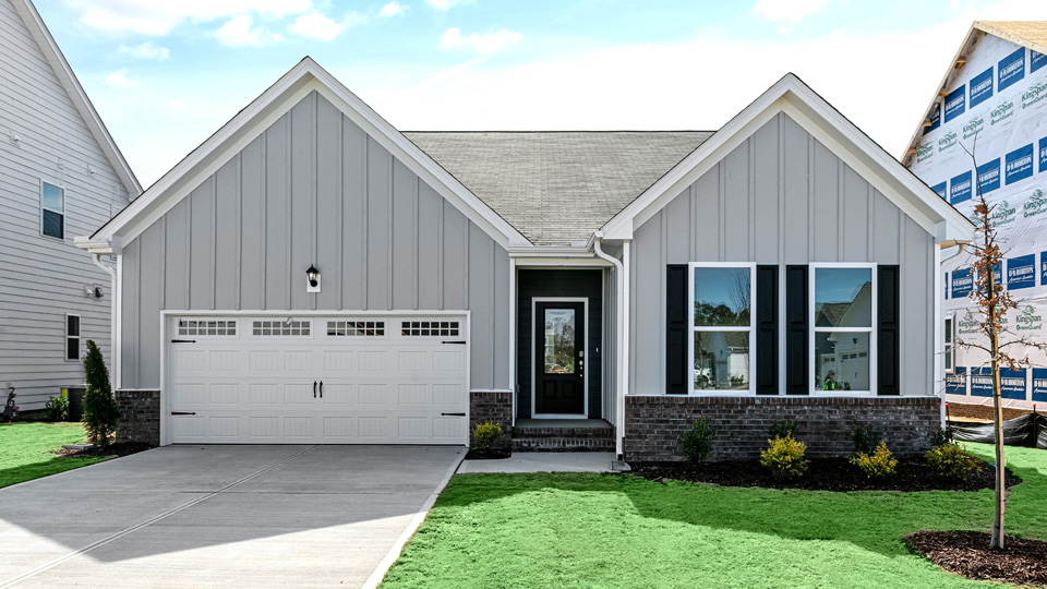 * Photos are not of actual home or interior features and are representative of floor plan only. *