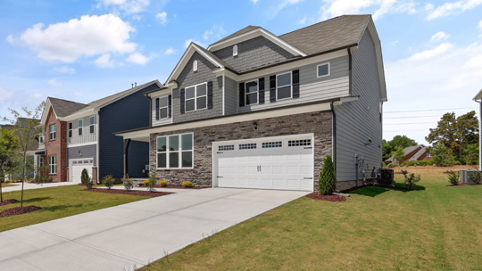lucas g exterior