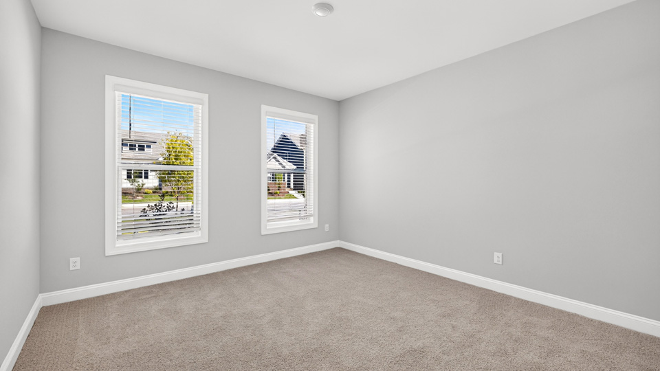 bedroom with carpet flooring