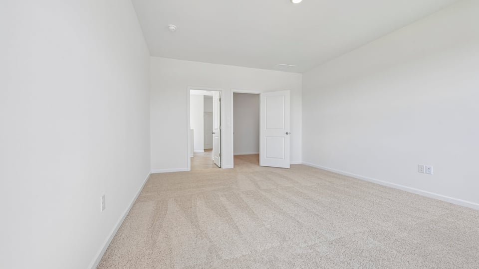 bedroom with carpet flooring