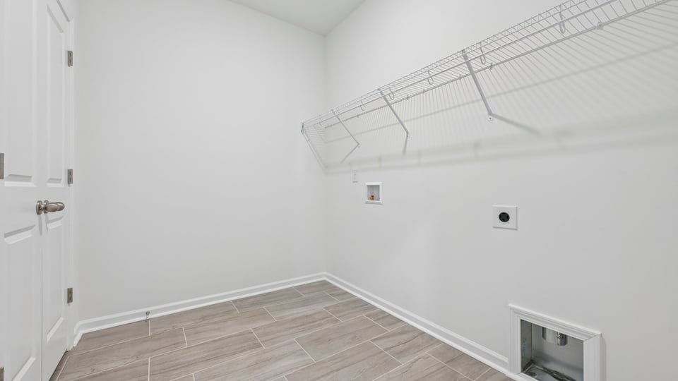 laundry room with washer and dryer hookups