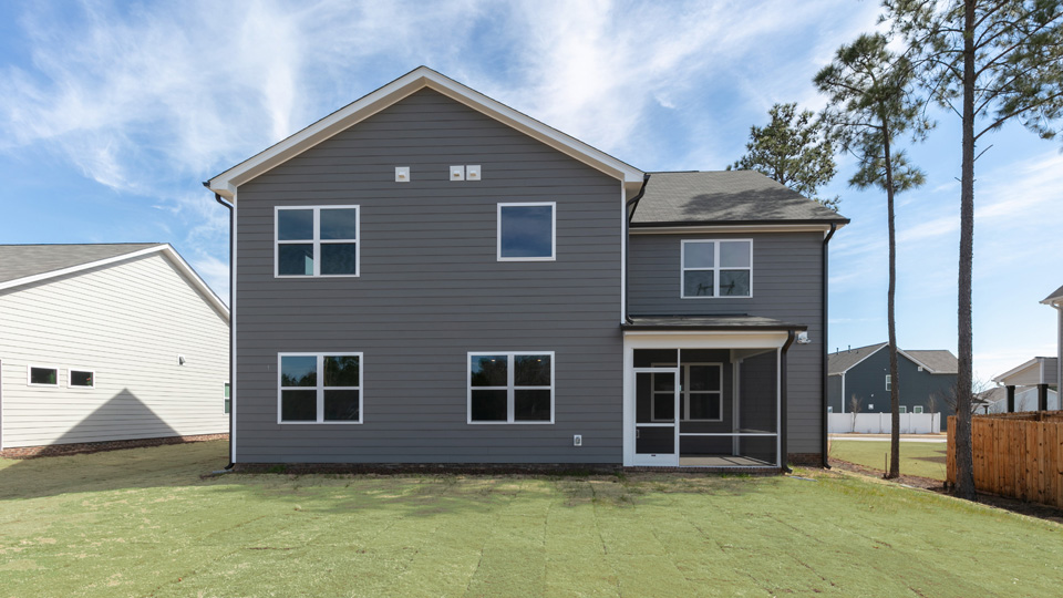 * Photos are not of actual home or interior features and are representative of floor plan only. *