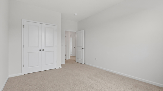 bedroom with carpet flooring