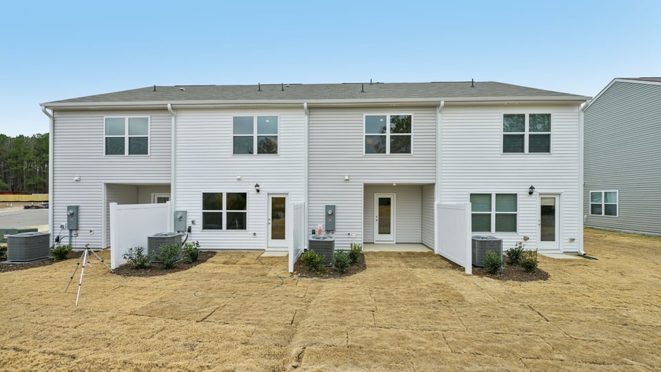 * Photos are not of actual home or interior features and are representative of floor plan only. *