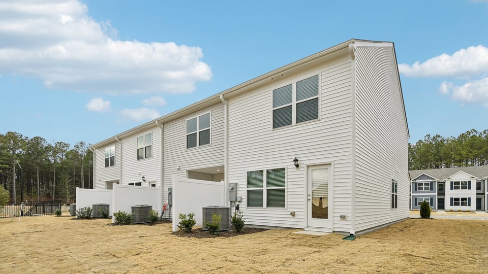 * Photos are not of actual home or interior features and are representative of floor plan only. *