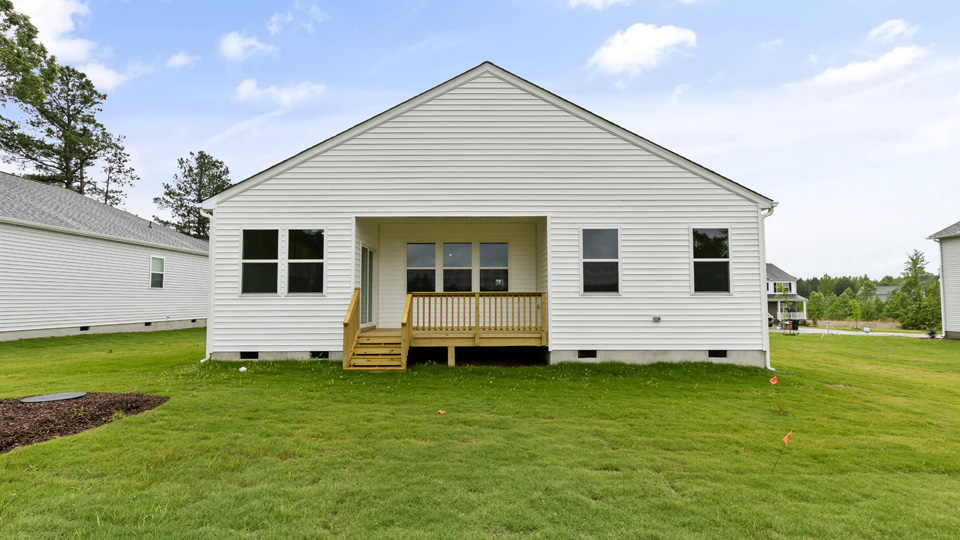 back exterior of aberdeen with covered deck