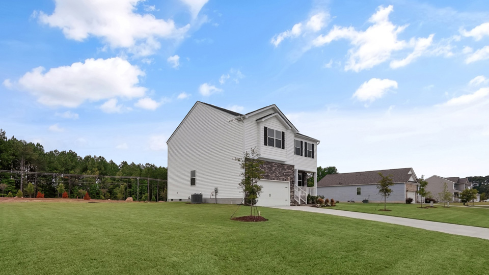 penwell exterior on large lot