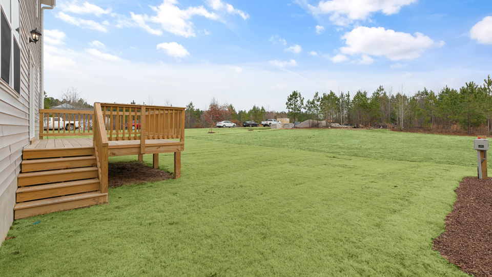 * Photos are not of actual home or interior features and are representative of floor plan only. *