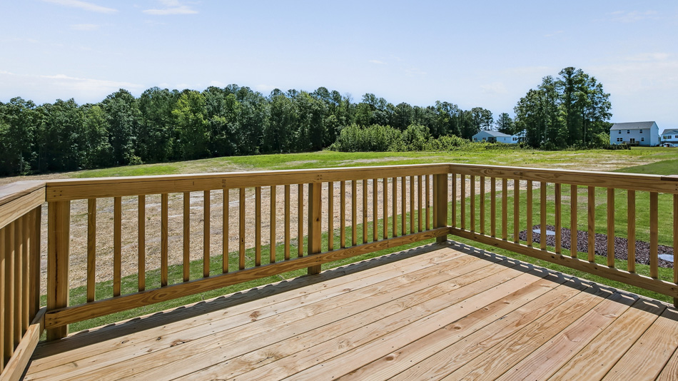 * Photos are not of actual home or interior features and are representative of floor plan only. *