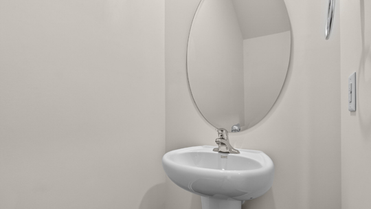 powder room with pedestal sink