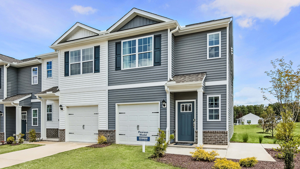 * Photos are not of actual home or interior features and are representative of floor plan only. *