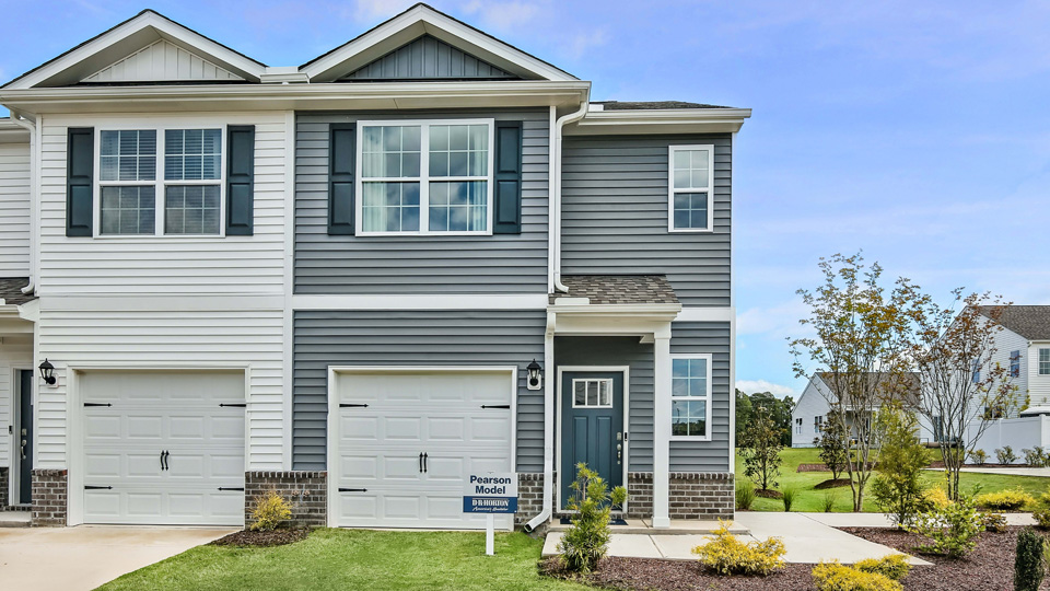 * Photos are not of actual home or interior features and are representative of floor plan only. *