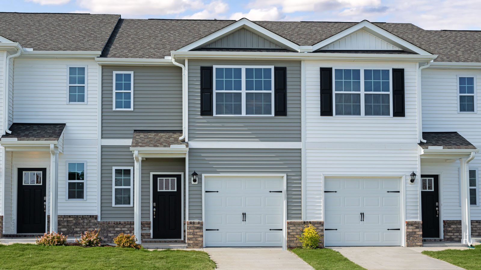 374 Freestall Drive exterior