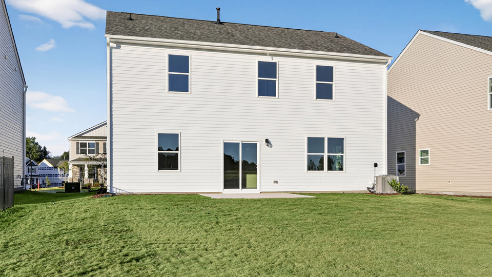 * Photos are not of actual home or interior features and are representative of floor plan only. *