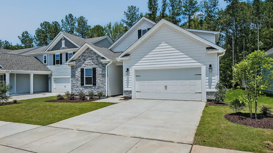 Stella B Exterior